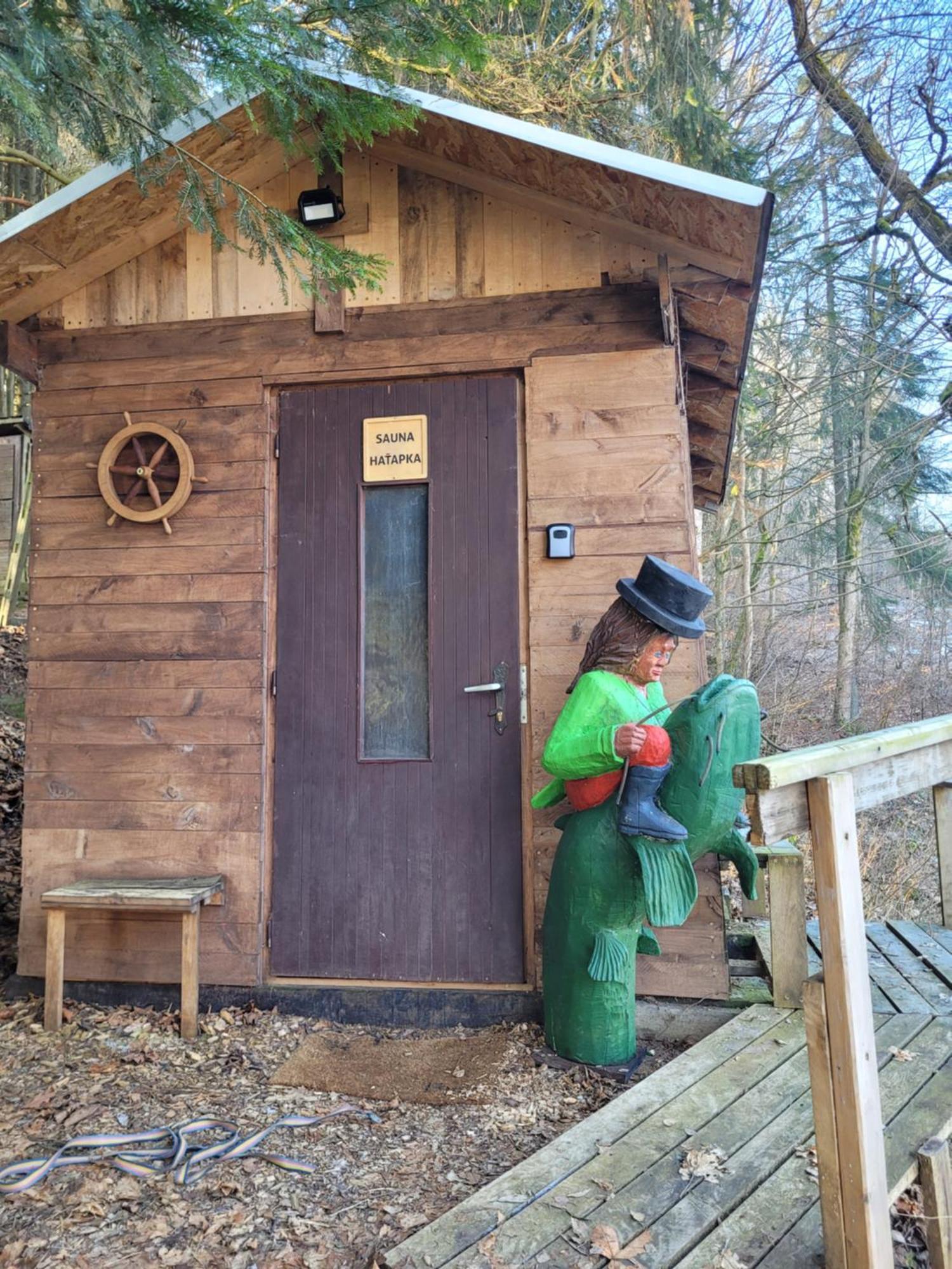 Srub na svahu sjezdovky v Radvanicích Radvanice (Hradec Kralove) Exterior foto